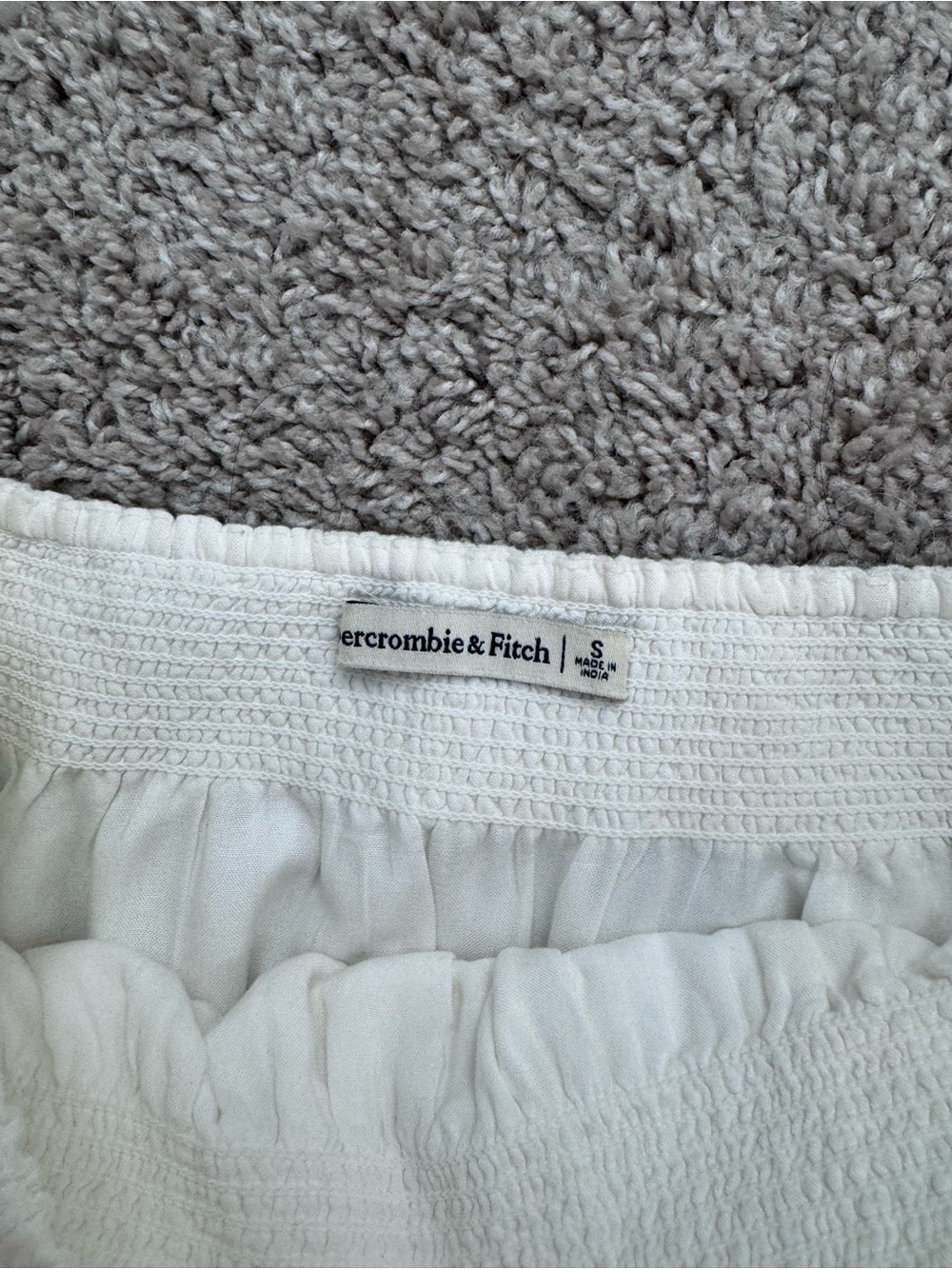 Abercrombie & Fitch Puff Sleeve Mini Dress - Picture 5 of 6